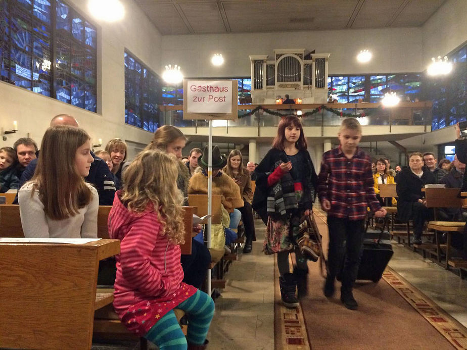 Kinderchristmette mit Krippenspiel in St Maria